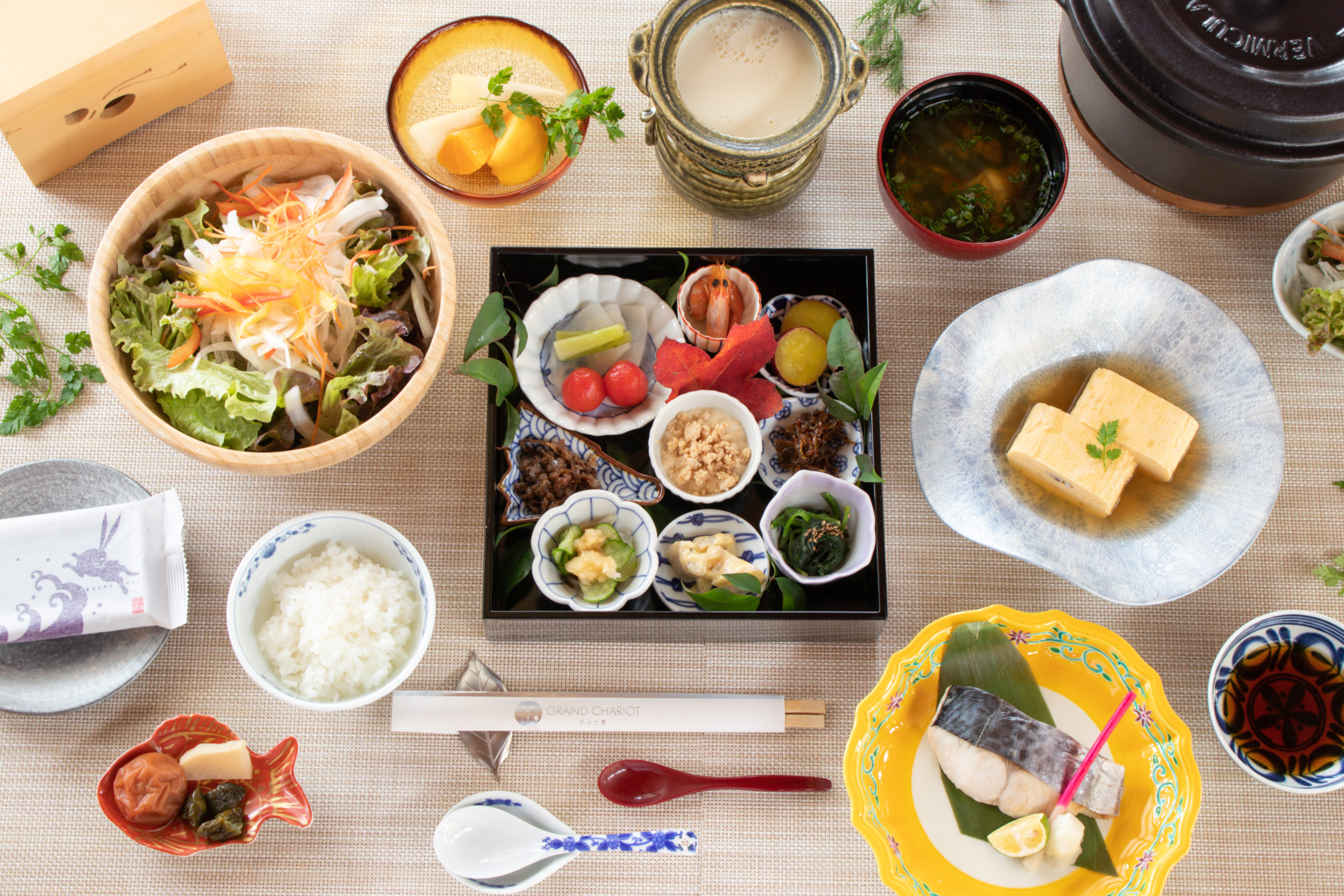 宿泊食の醍醐味「ご朝食」はグランシャリオ「朝のお始め御膳」